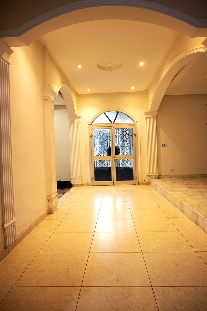 HALL.jpg